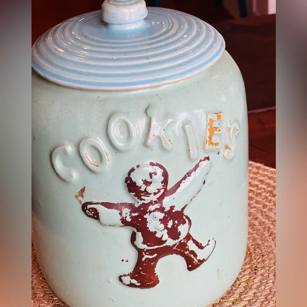 McCoy Pottery Vintage Blue Cookie Jar w Lid Gingerbread Man